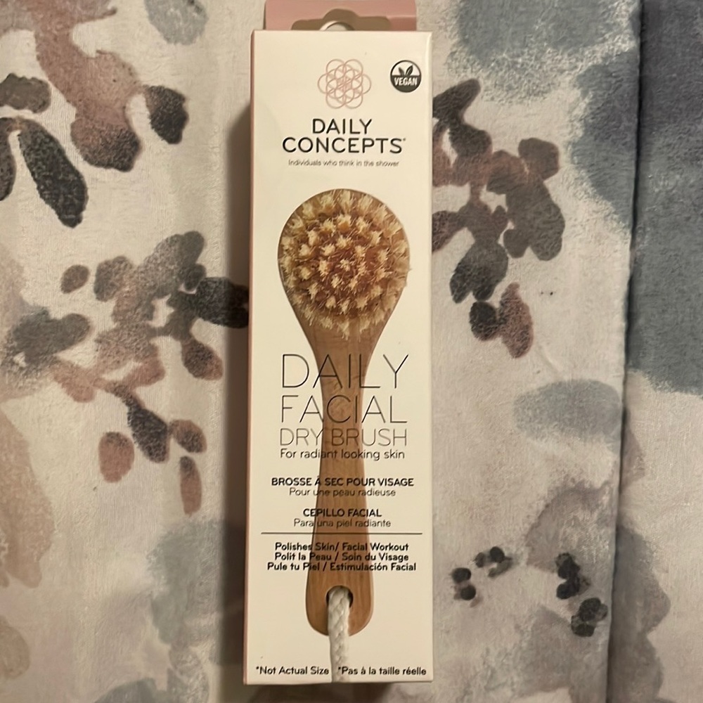 Daily Facial Dry Brush